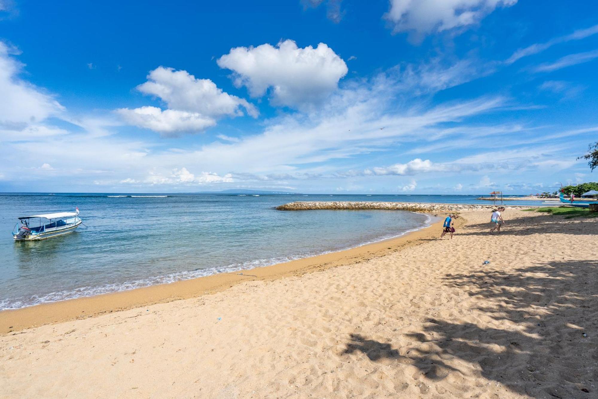 विला Kejora Beachfront Sanur (Bali)
